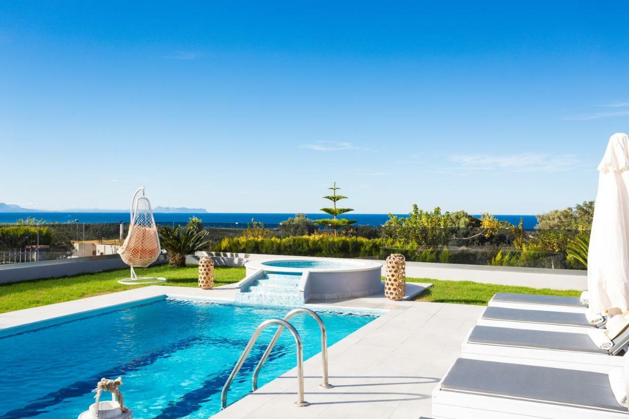 Evangelos Villas, Lavish Touch, By Thinkvilla Angeliana  エクステリア 写真