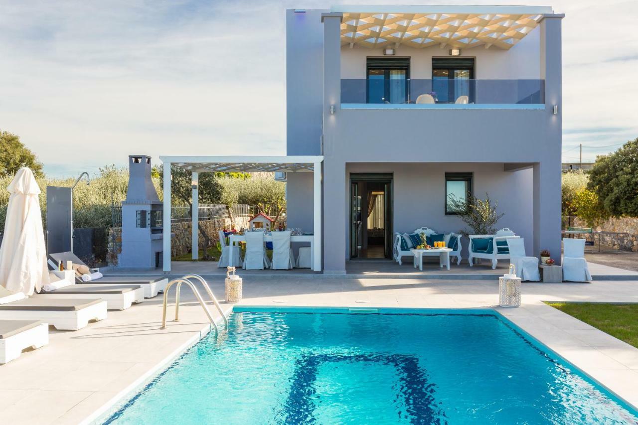 Evangelos Villas, Lavish Touch, By Thinkvilla Angeliana  エクステリア 写真