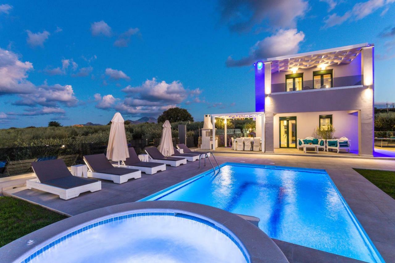 Evangelos Villas, Lavish Touch, By Thinkvilla Angeliana  エクステリア 写真