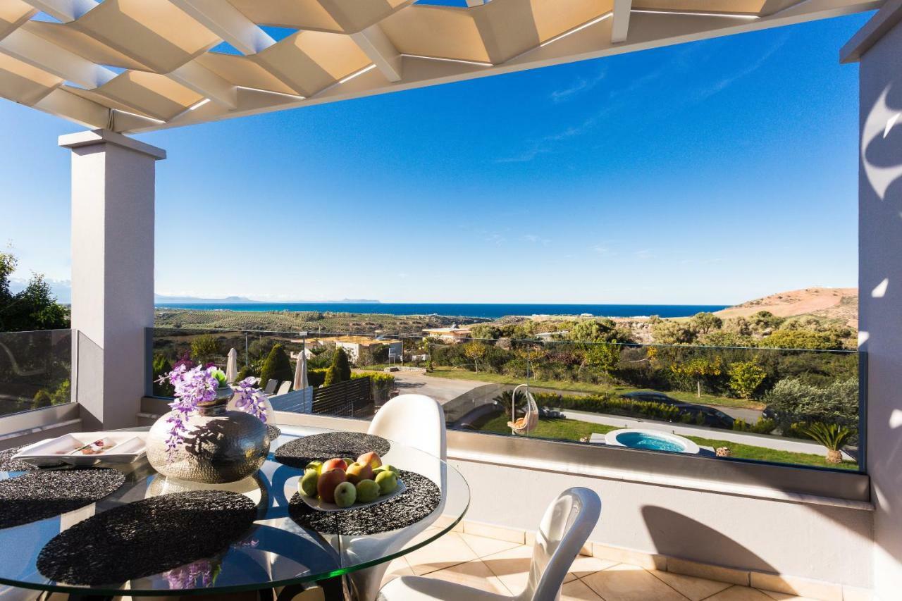 Evangelos Villas, Lavish Touch, By Thinkvilla Angeliana  エクステリア 写真