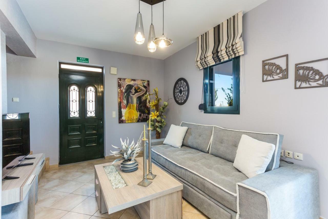 Evangelos Villas, Lavish Touch, By Thinkvilla Angeliana  エクステリア 写真