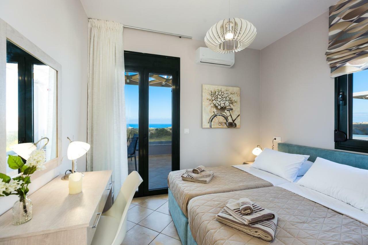 Evangelos Villas, Lavish Touch, By Thinkvilla Angeliana  エクステリア 写真