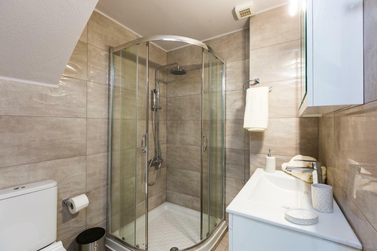 Evangelos Villas, Lavish Touch, By Thinkvilla Angeliana  エクステリア 写真